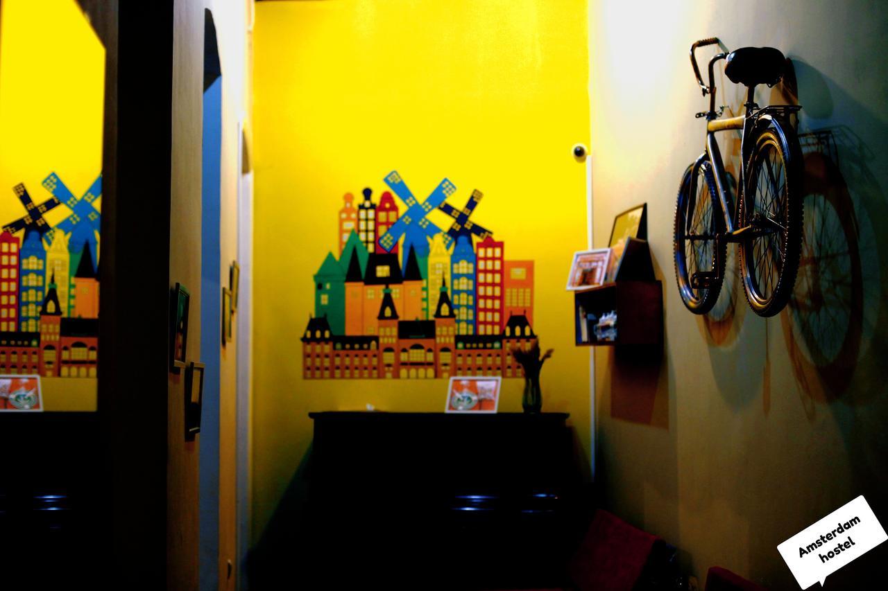 Amsterdam Hostel Baku Exteriör bild