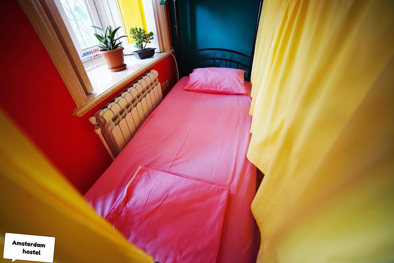 Amsterdam Hostel Baku Exteriör bild